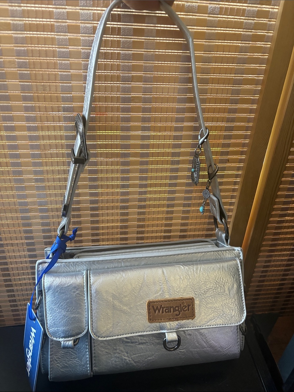 Wrangler Metallic Silver Shoulder Bag with Chrome Finish